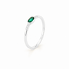 Anillo Luma con circonita ovalada verde bosque en plata 925