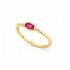 Anillo Luma con circonita ovalada rosa frambuesa en baño en oro de 18kt