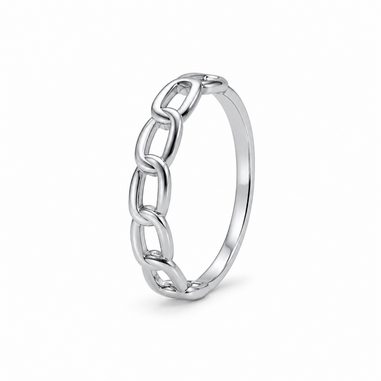 Anillo de eslabones en plata 925, vista lateral sobre fondo blanco