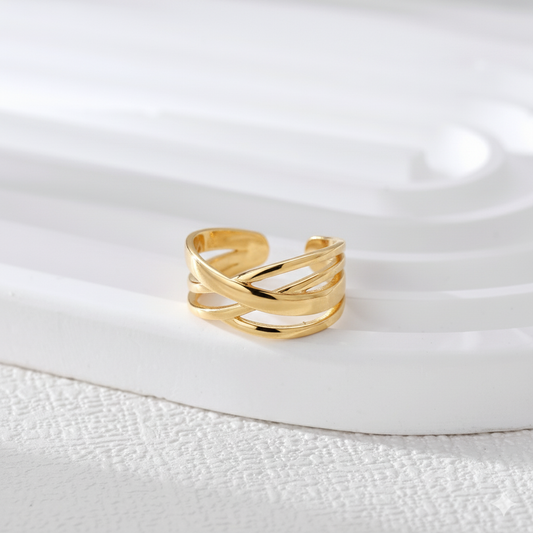 Anillo Golden Flow baño en oro de 18kt